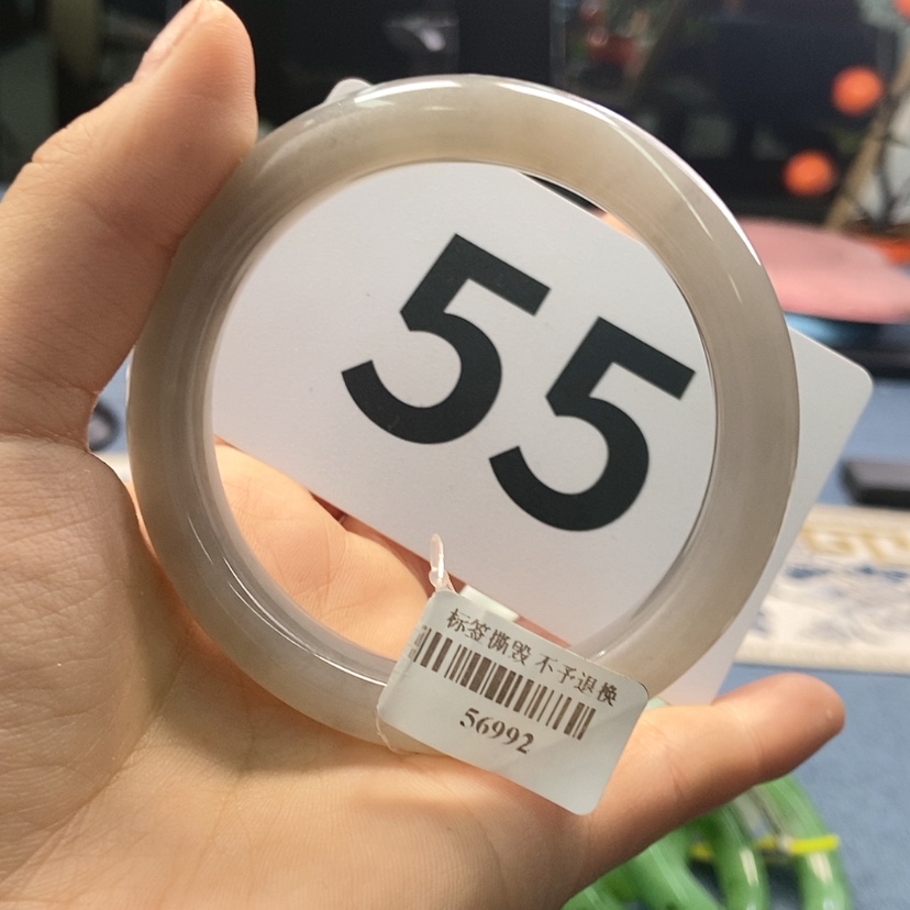 【闪购商品】和田玉手镯未镶嵌55