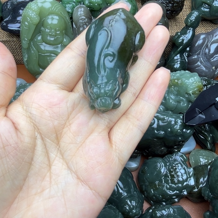 和田玉未镶嵌挂件