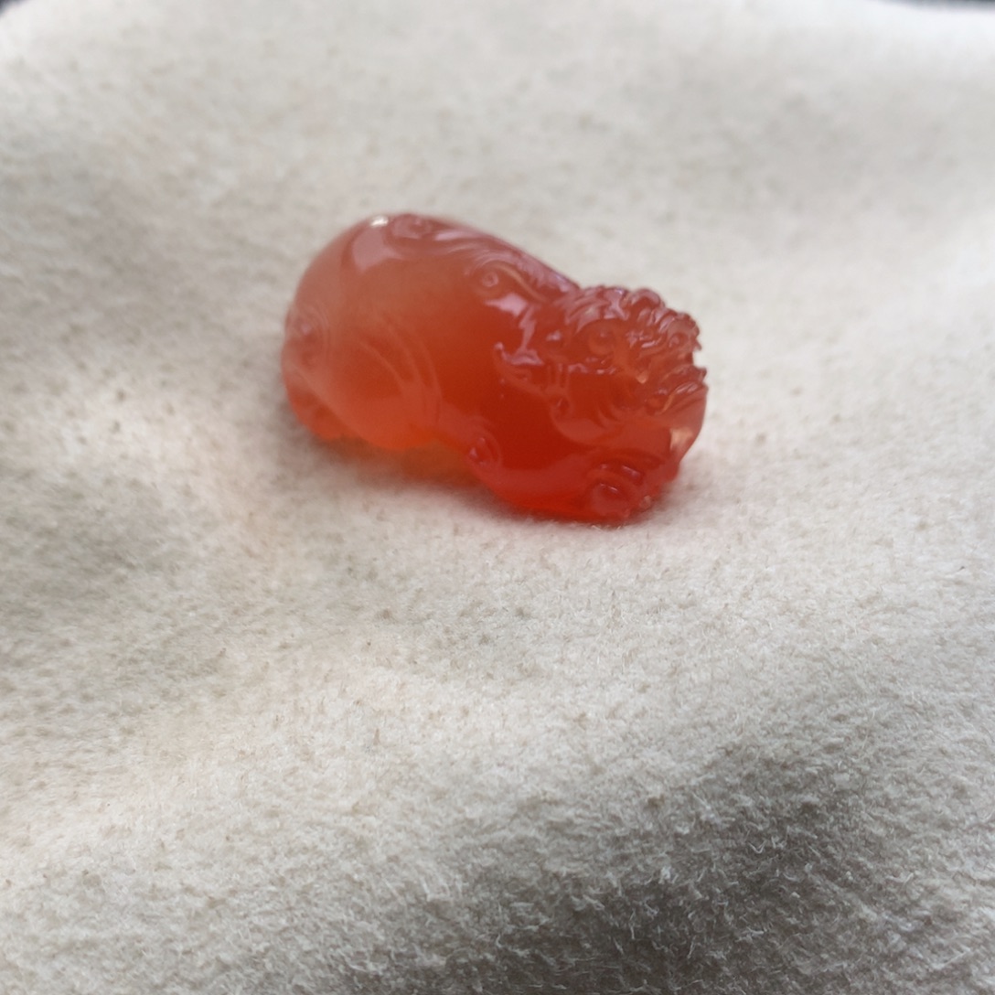 南红玛瑙未镶嵌保山天然原矿南红貔貅雕刻件