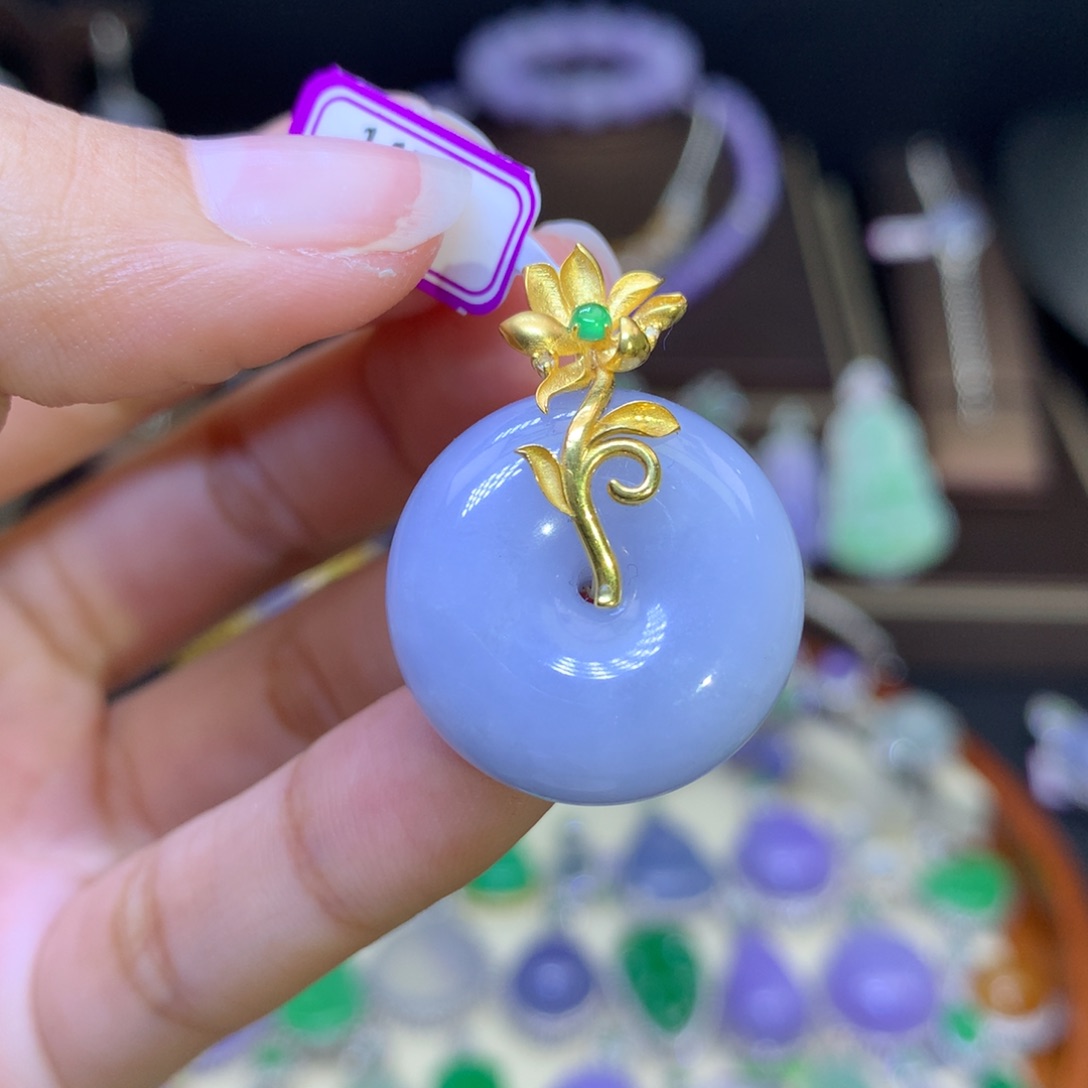 翡翠颈饰18K金镶嵌天然