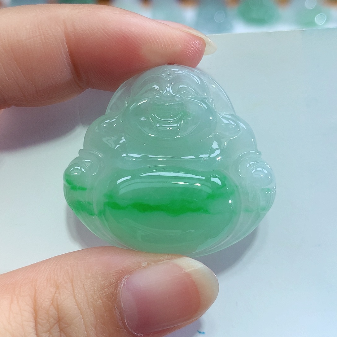 颈饰未镶嵌翡翠佛
