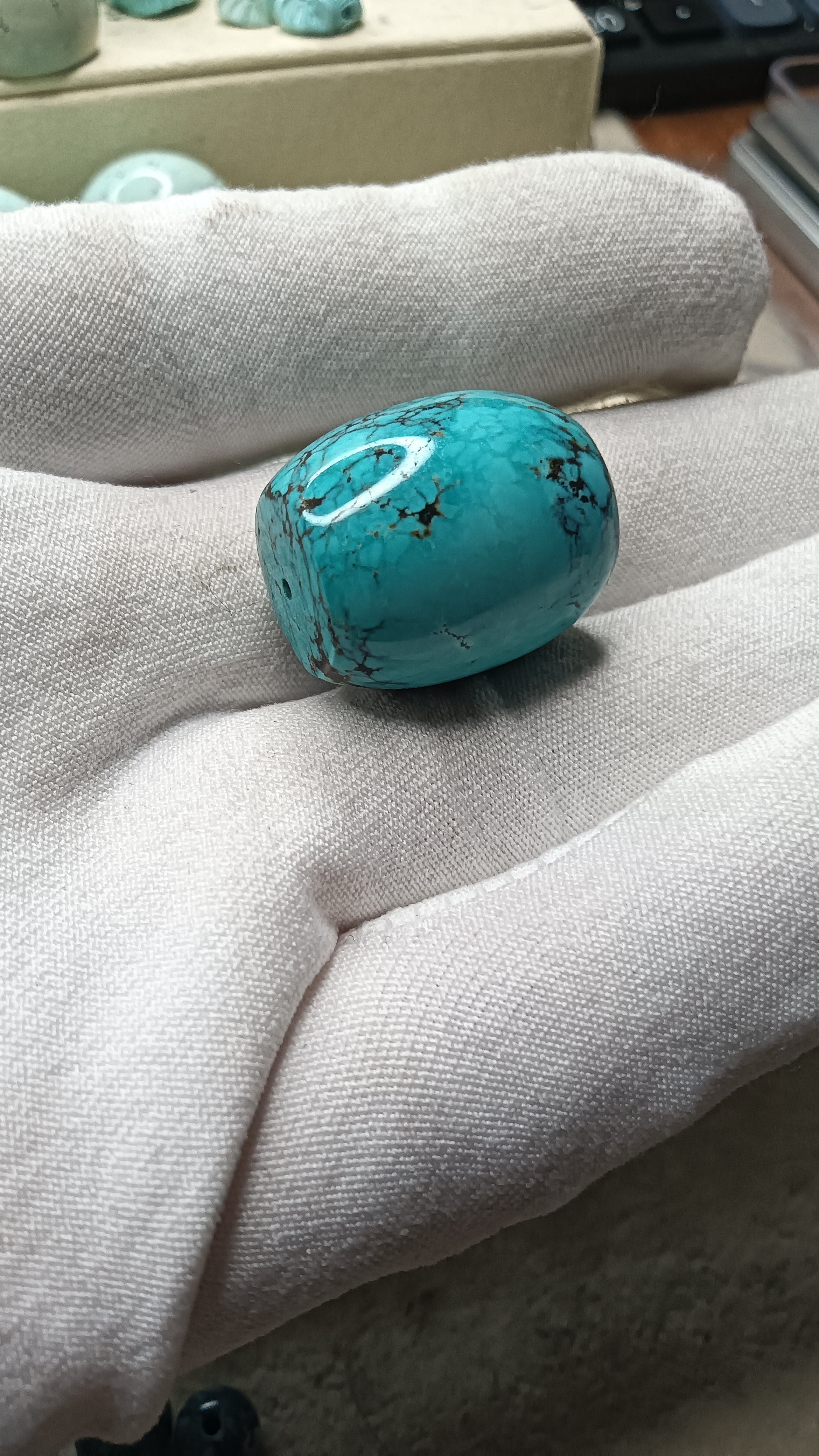 天然绿松石桶珠18+