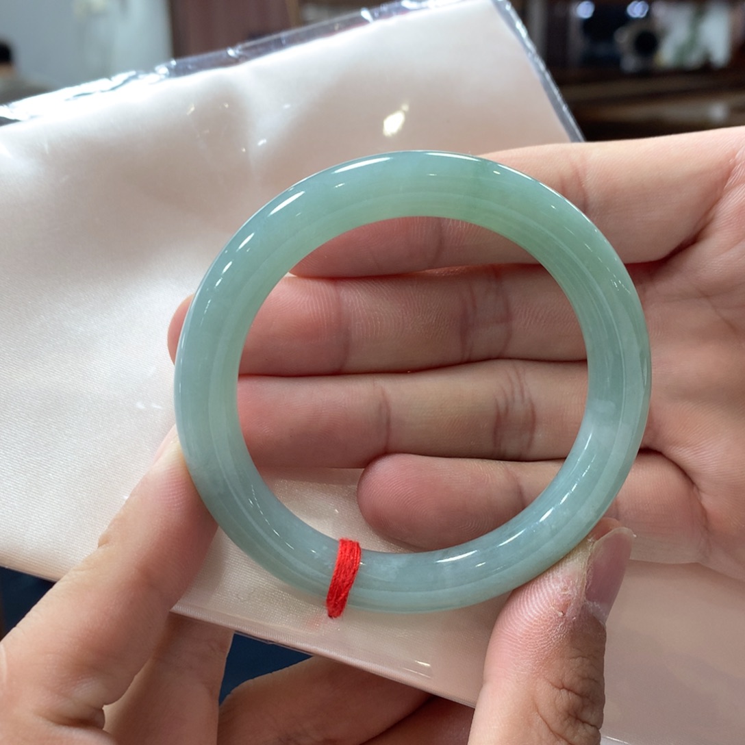 翡翠未镶嵌手镯买断