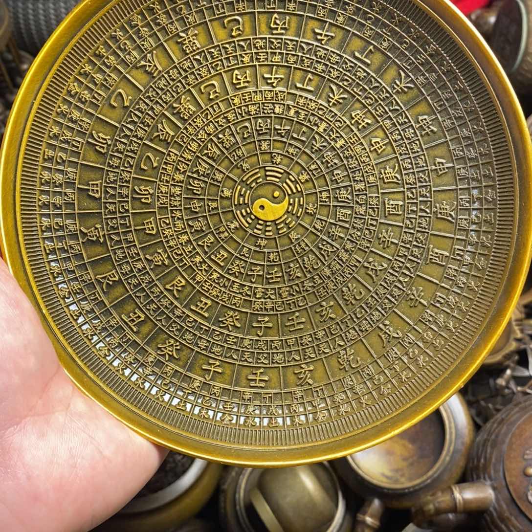 精美铜器做工精良