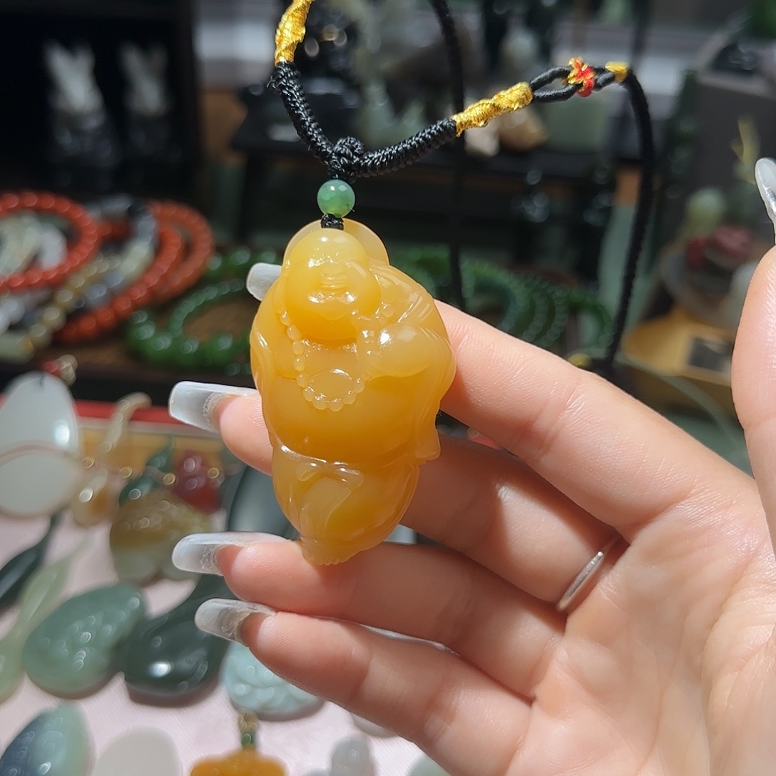 未镶嵌查罗石颈饰