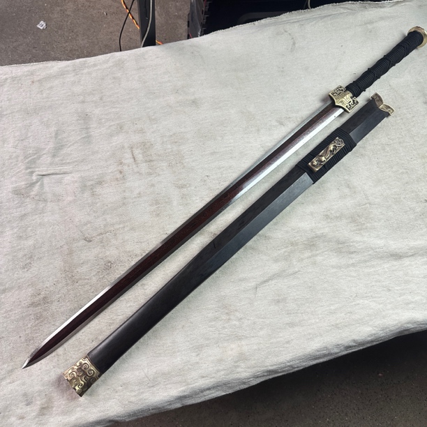 1909 龙泉昊天宝剑汉剑黑木万层钢发红铜装未开刃