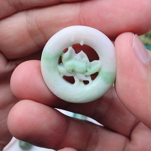 未镶嵌独山玉吊坠(不含链)