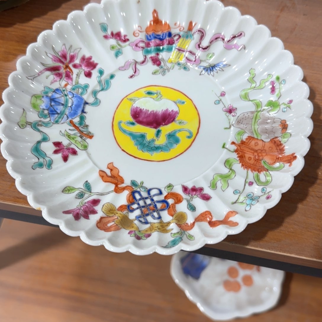 瓷片瓷器是在古阿撸铁之后发现自己