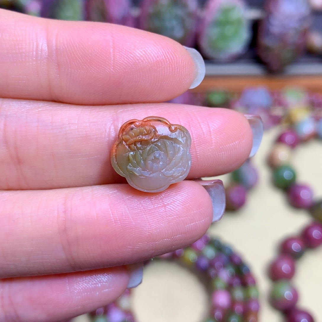 玛瑙挂件未镶嵌盐源