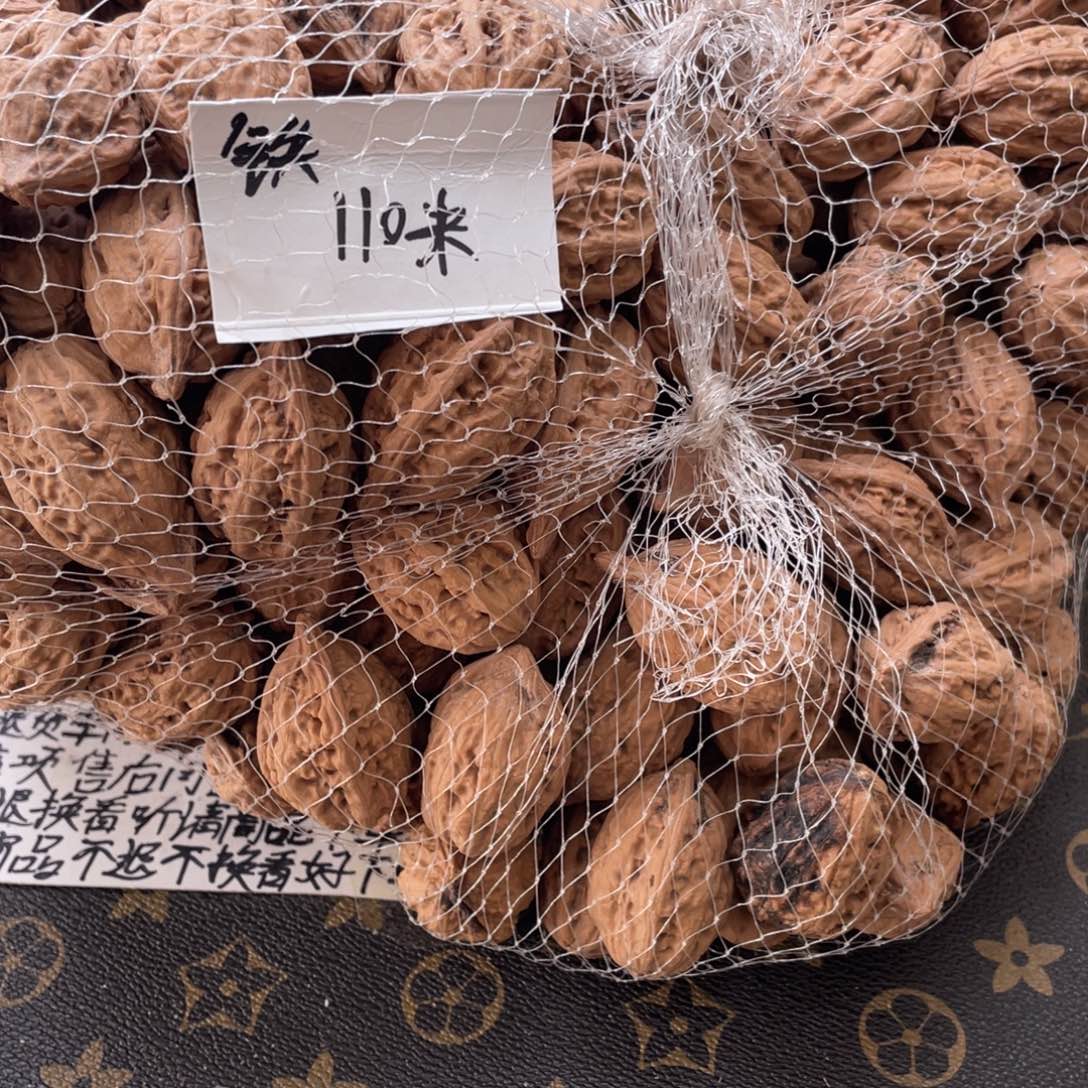 铁***吊坠文玩核桃秋子