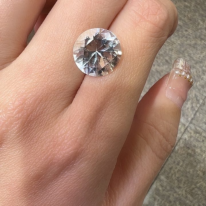 未镶嵌裸石托帕石7.45ct