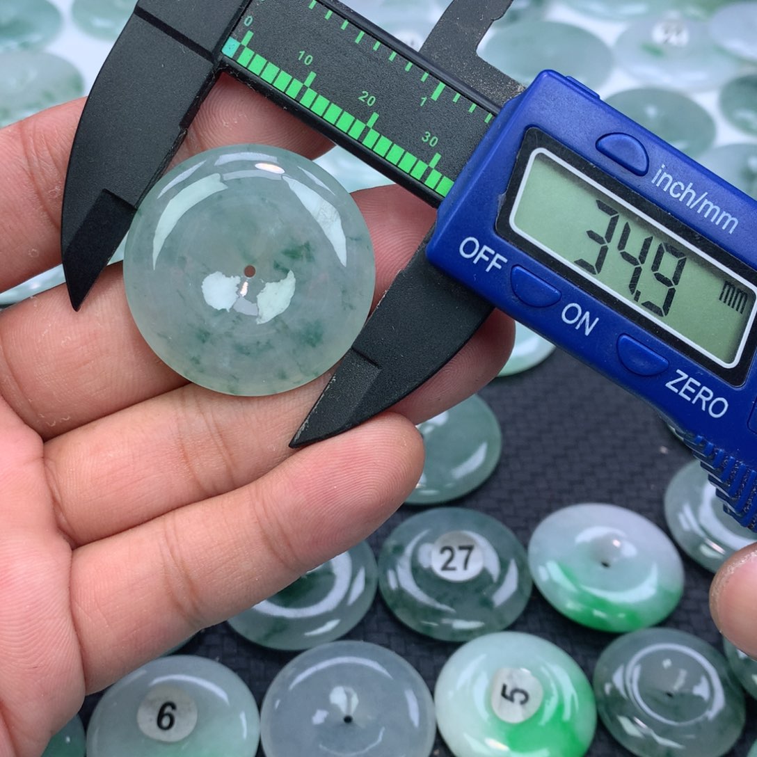 翡翠未镶嵌颈饰缅甸天然A货翡翠