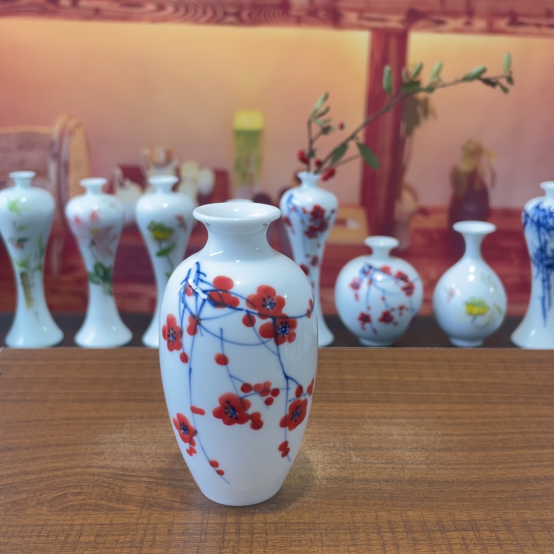 陶瓷景德镇小花瓶等着你