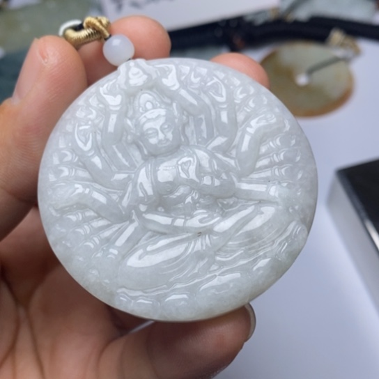 翡翠未镶嵌颈饰翡翠