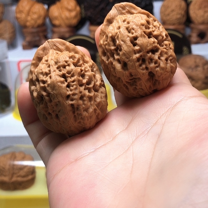 文玩核桃吊坠云南铁核桃