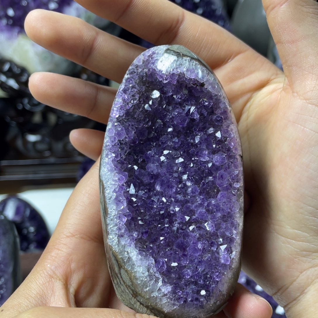 紫晶大型摆件（非配饰）未镶嵌