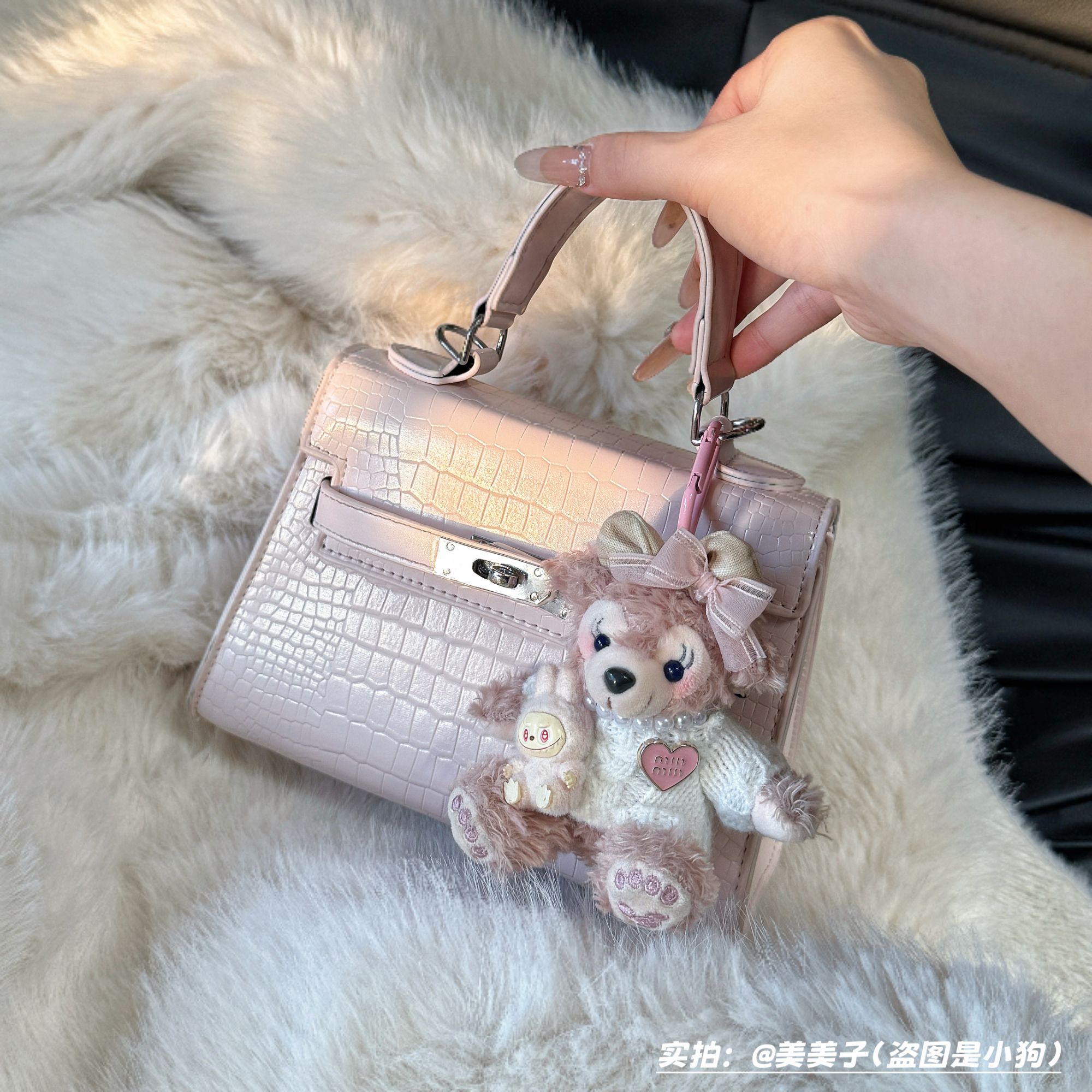 【美美子&Mia】鳄鱼纹手提小凯莉亮面单肩款少女风纯色轻奢包