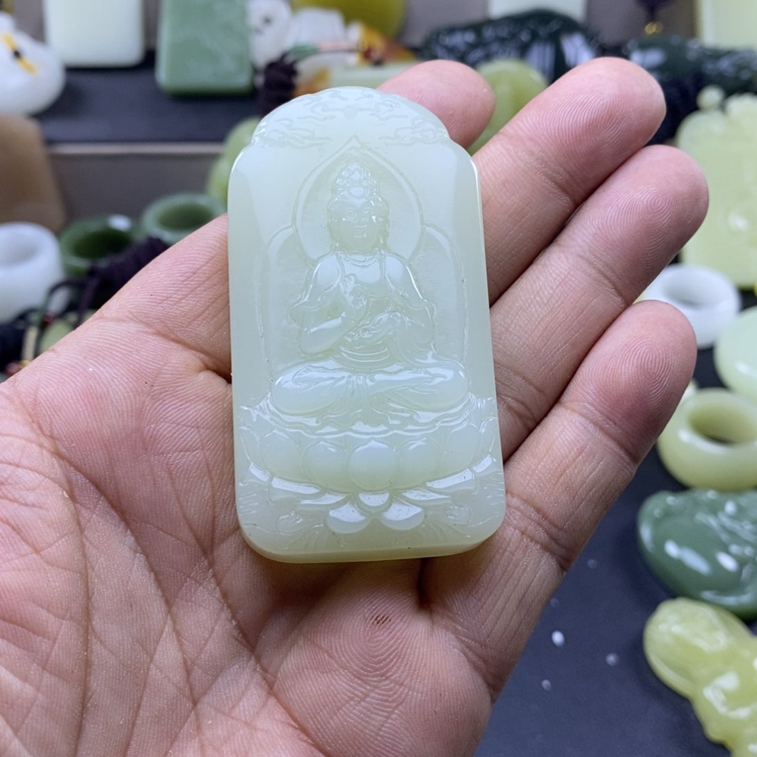 和田玉未镶嵌颈饰