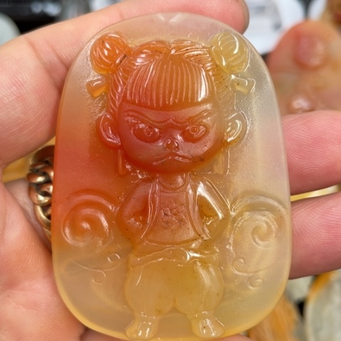 【闪购商品】石英质玉（黄龙玉）颈饰未镶嵌