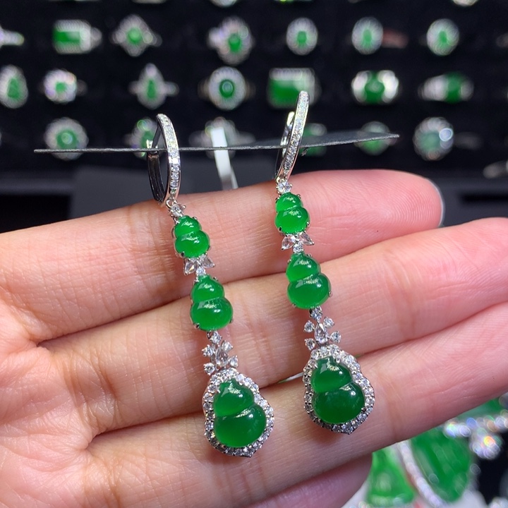 【闪购商品】翡翠耳饰18K金镶嵌天然翡翠