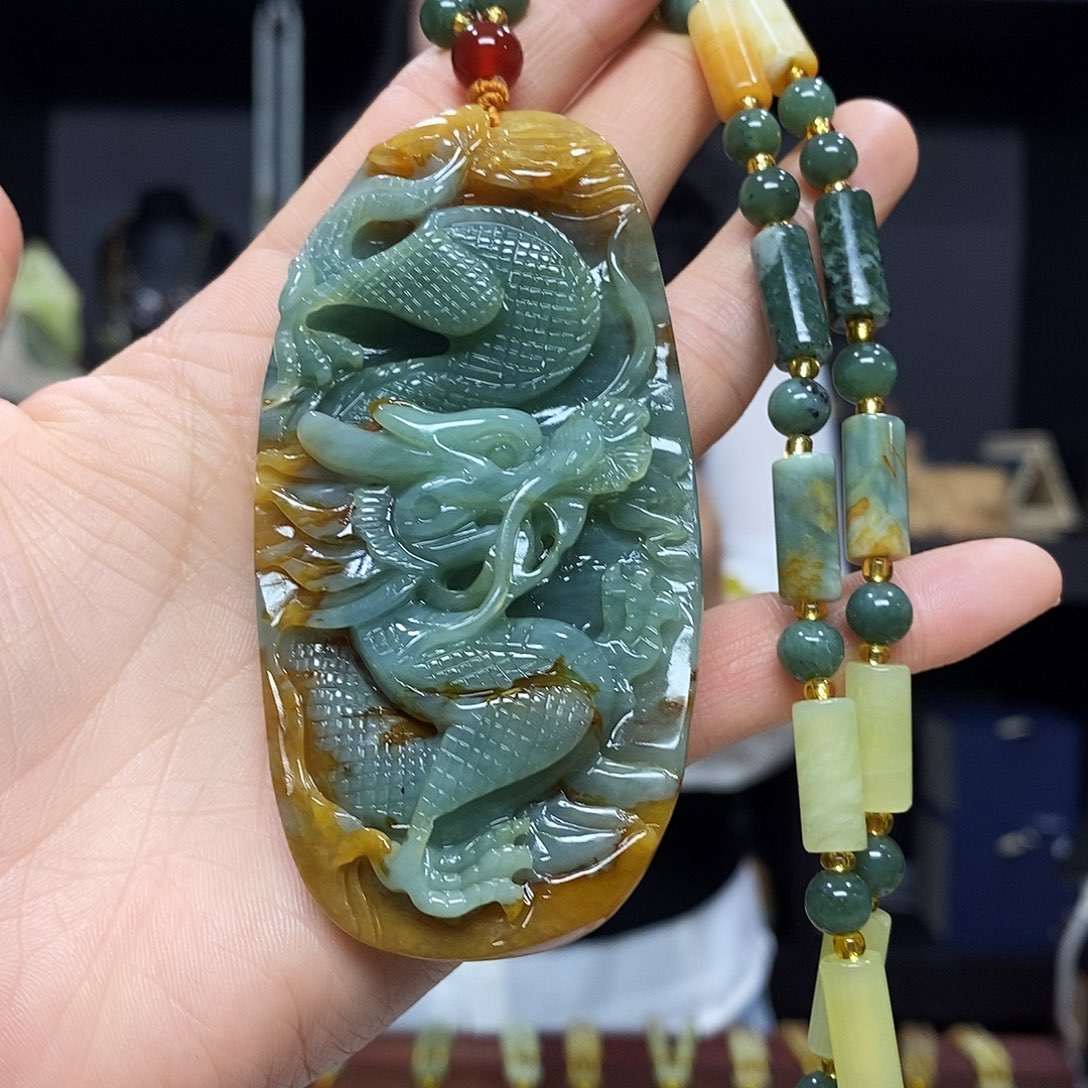 岫玉挂件吊坠未镶嵌