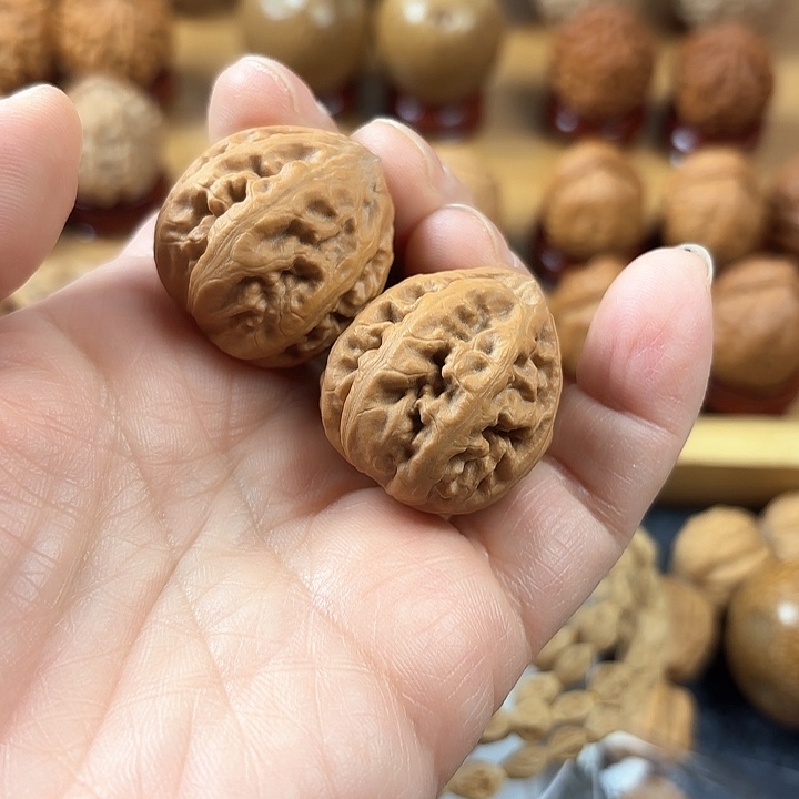 文玩核桃吊坠水*血云朵239