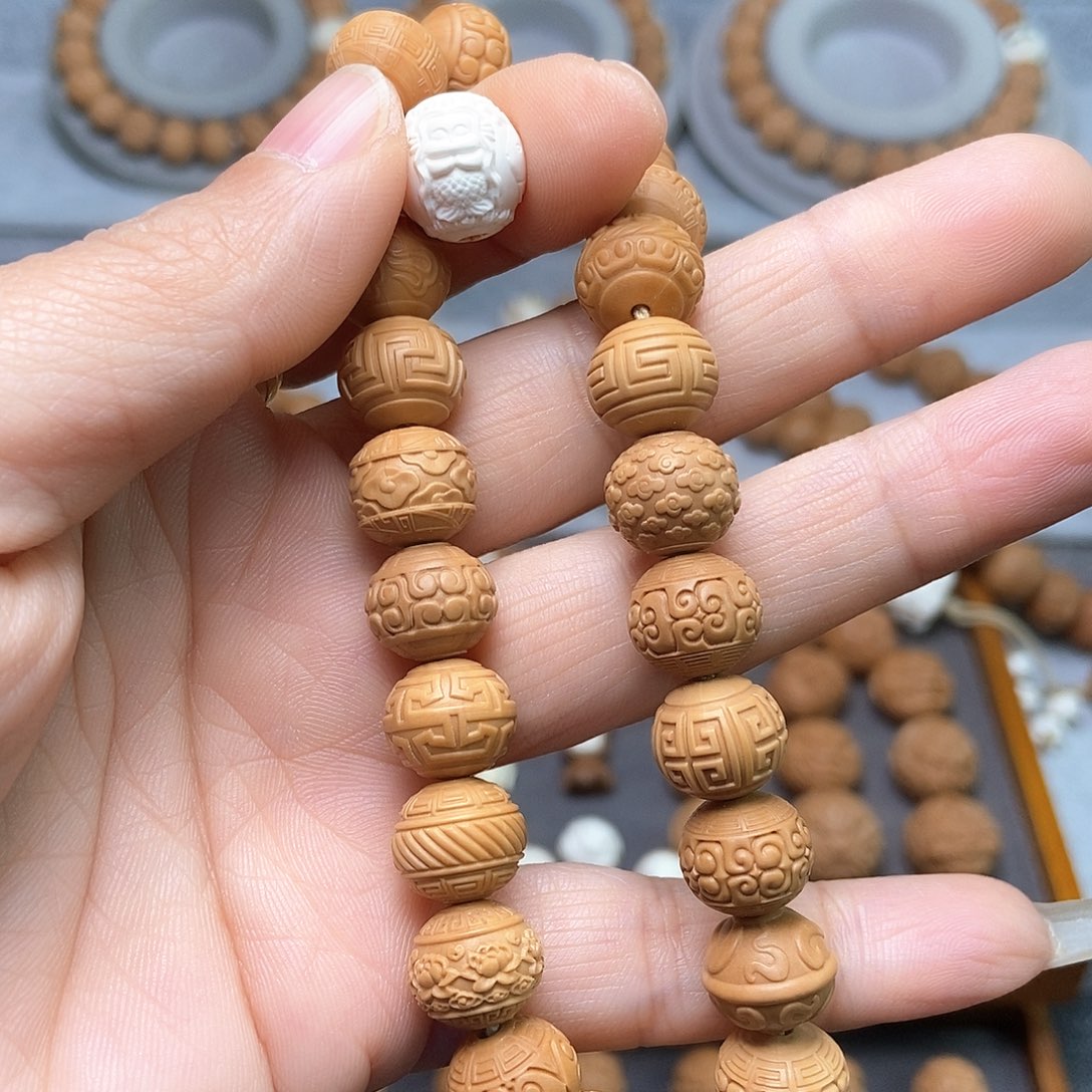 猴头核桃吊坠福*回纹手持加猛犸美人鱼12+加卡皮吧啦猴头