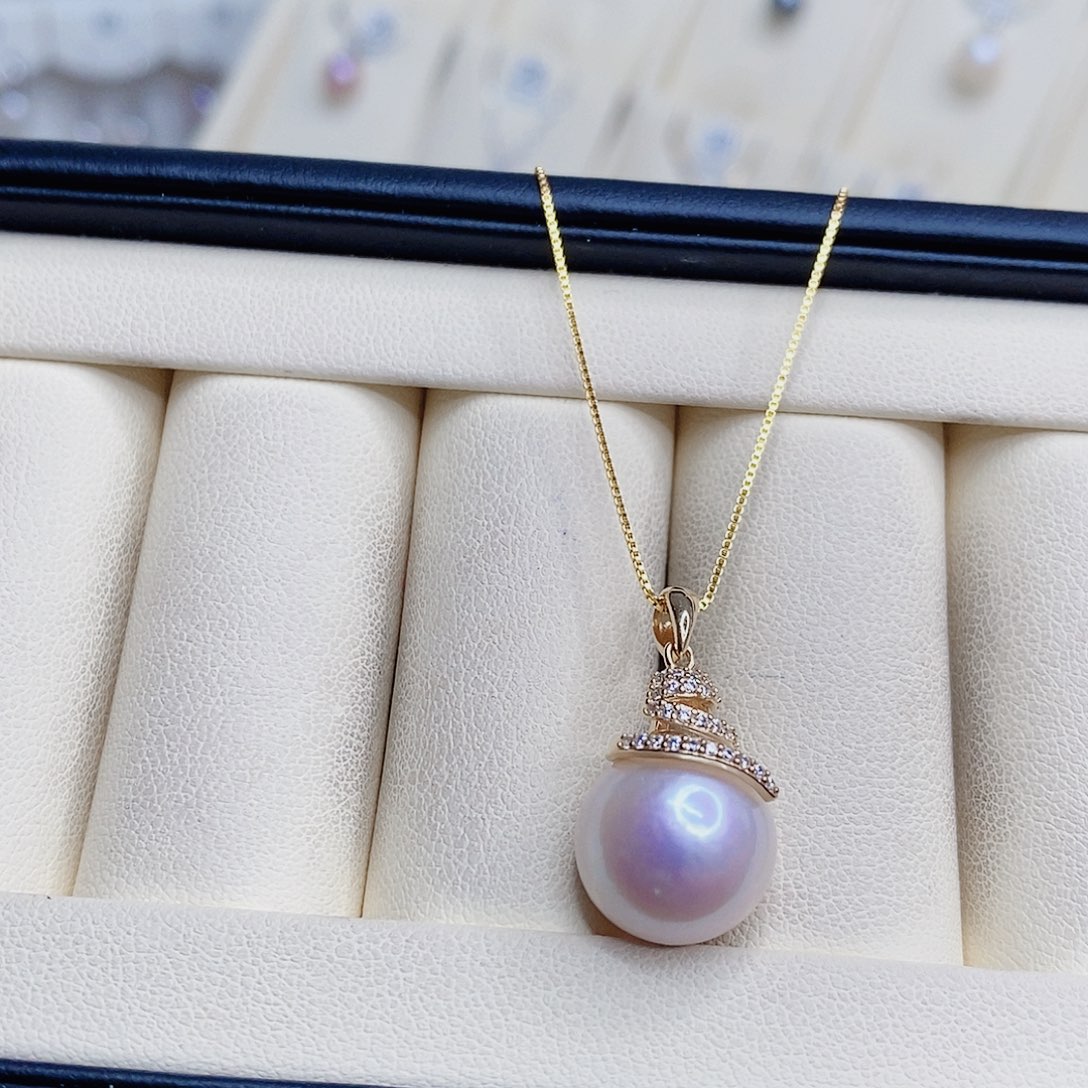 淡水珍珠吊坠(赠链)银S925镶嵌三***富