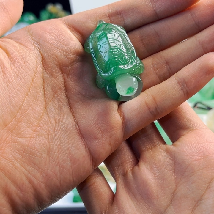 石英质玉吊坠(不含链)未镶嵌