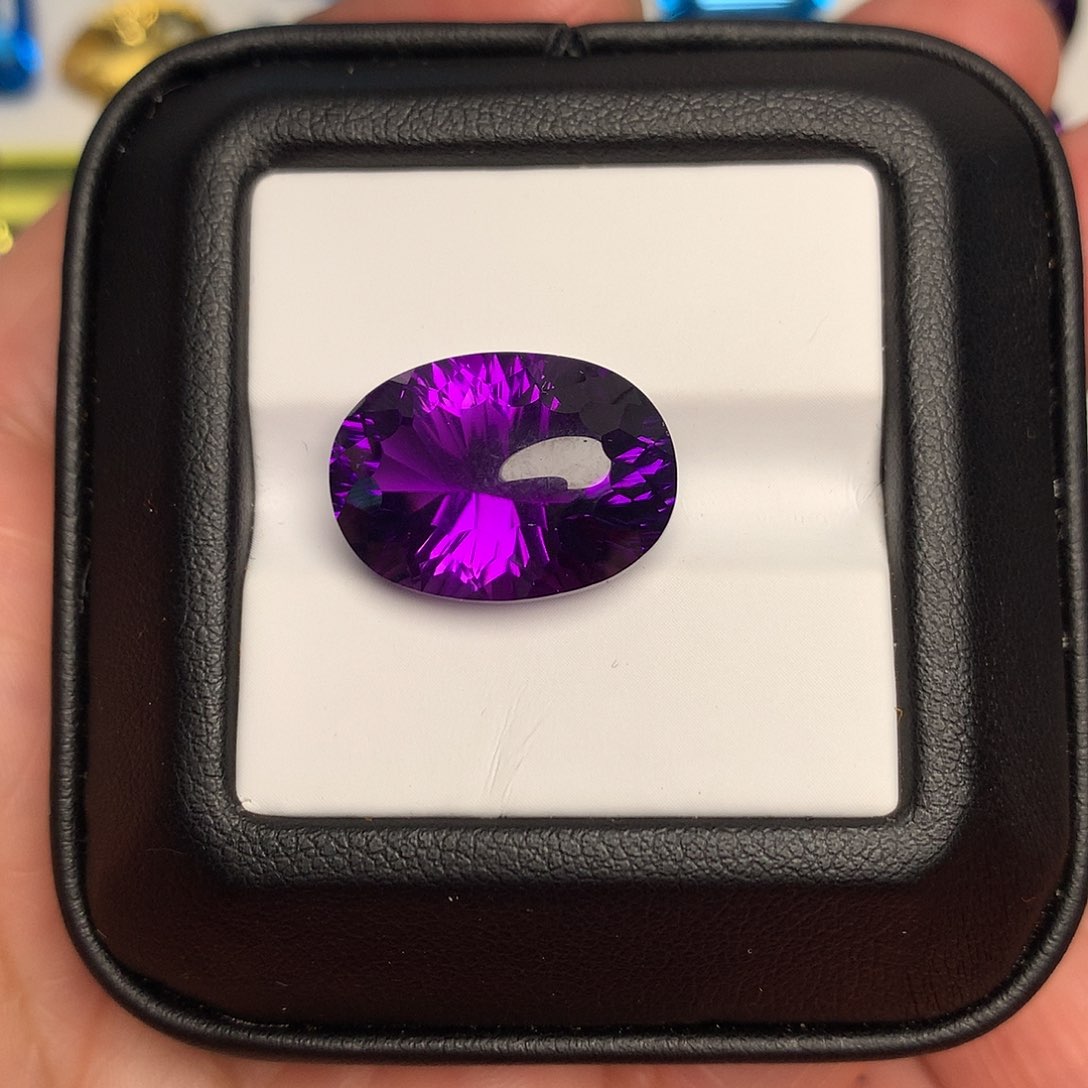 紫晶珠宝半成品未镶嵌椭圆形鸽子蛋13.2×18毫米的福利
