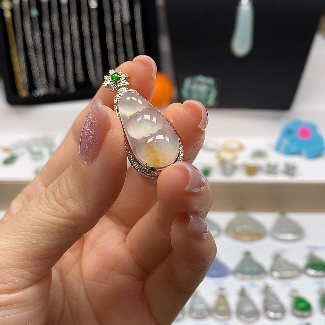 翡翠18K金镶嵌吊坠(不含链)