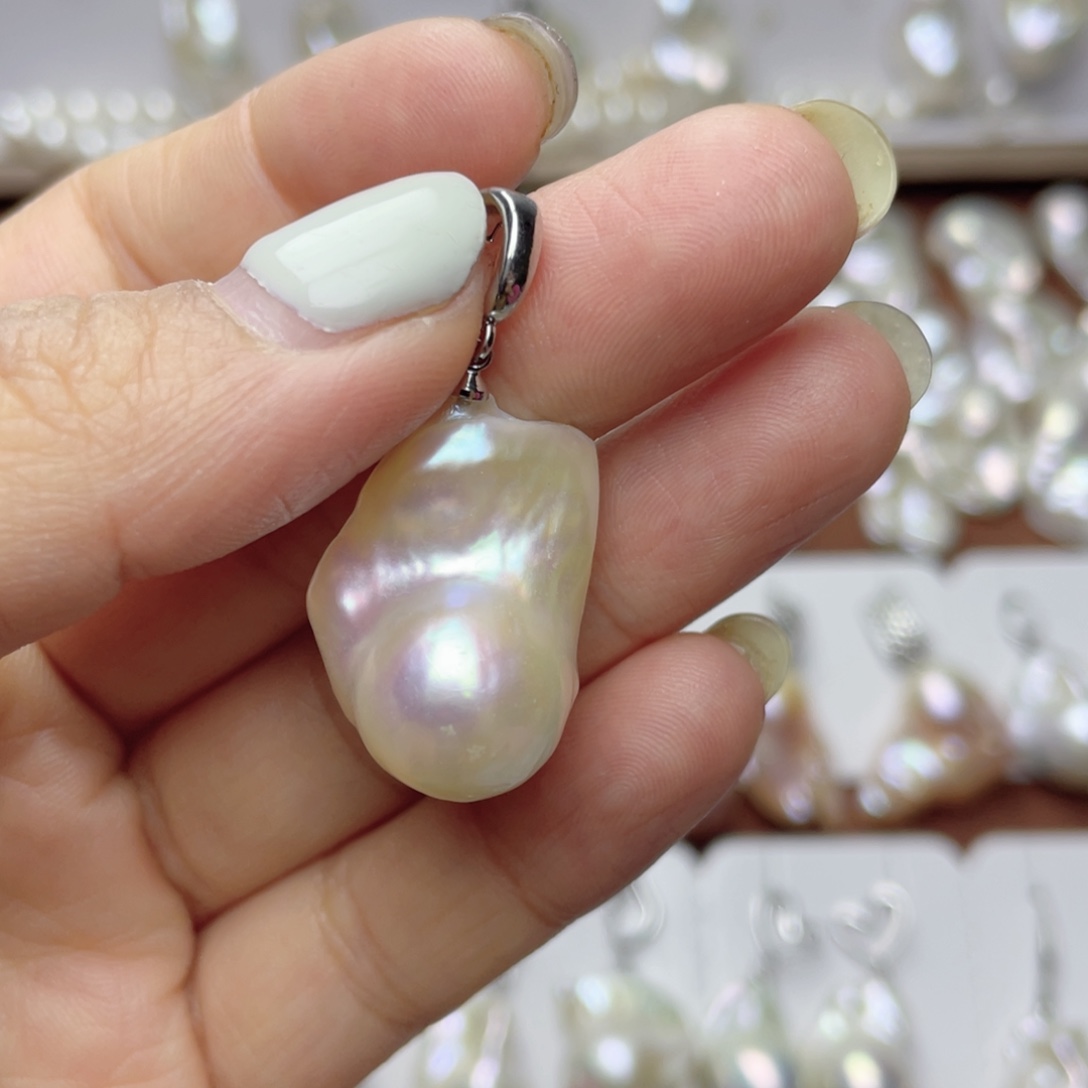 花***地颈饰淡水珍珠未镶嵌