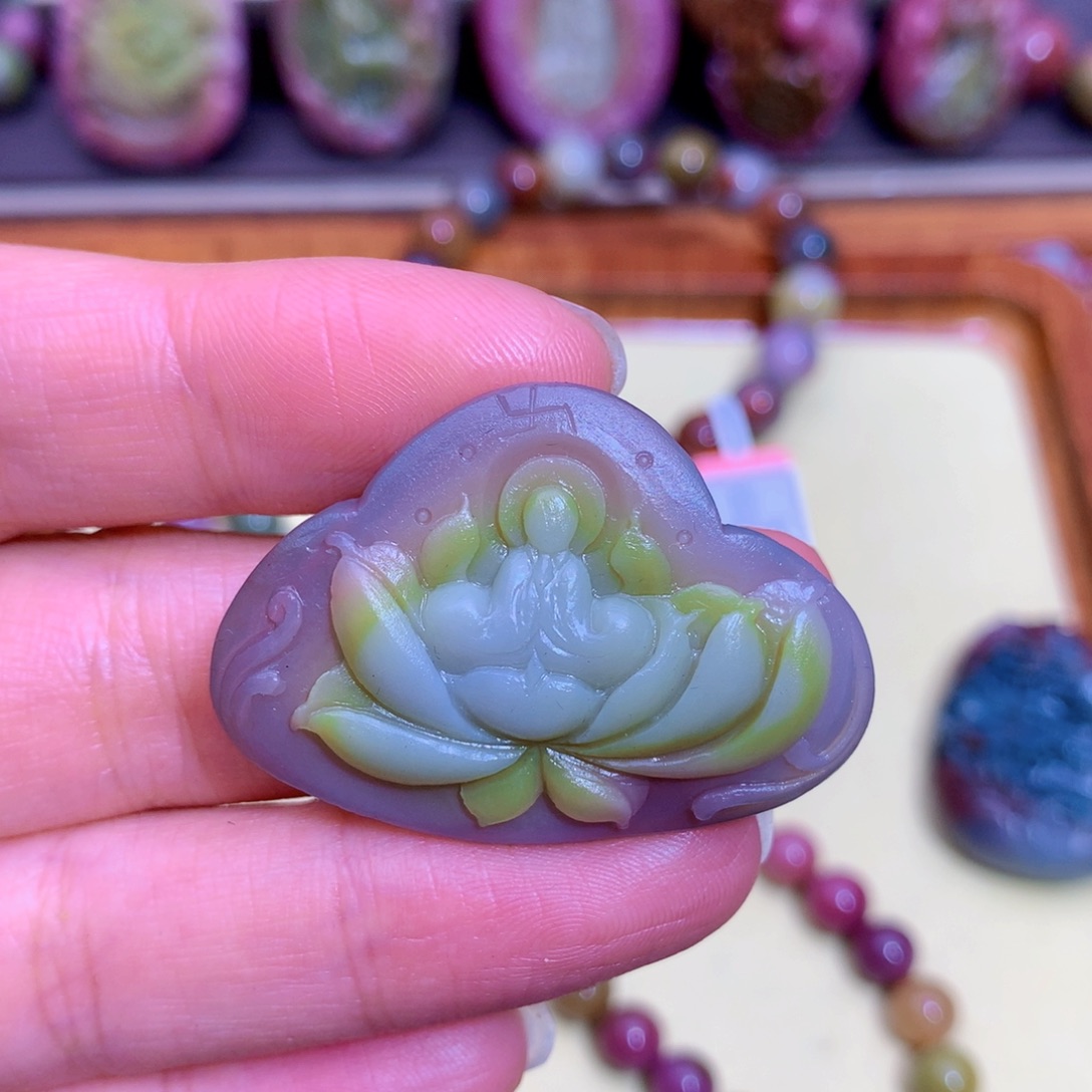 玛瑙未镶嵌挂件盐源定制