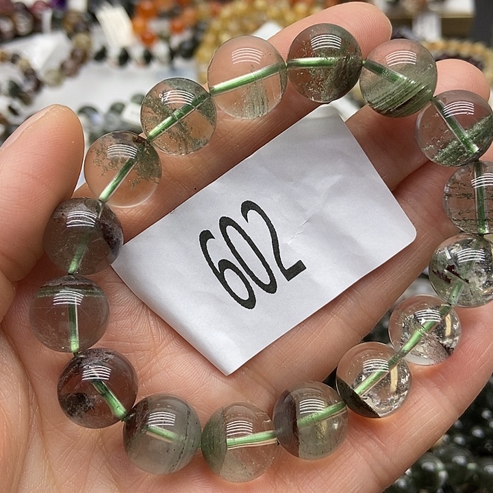 水晶手链未镶嵌维***?手串