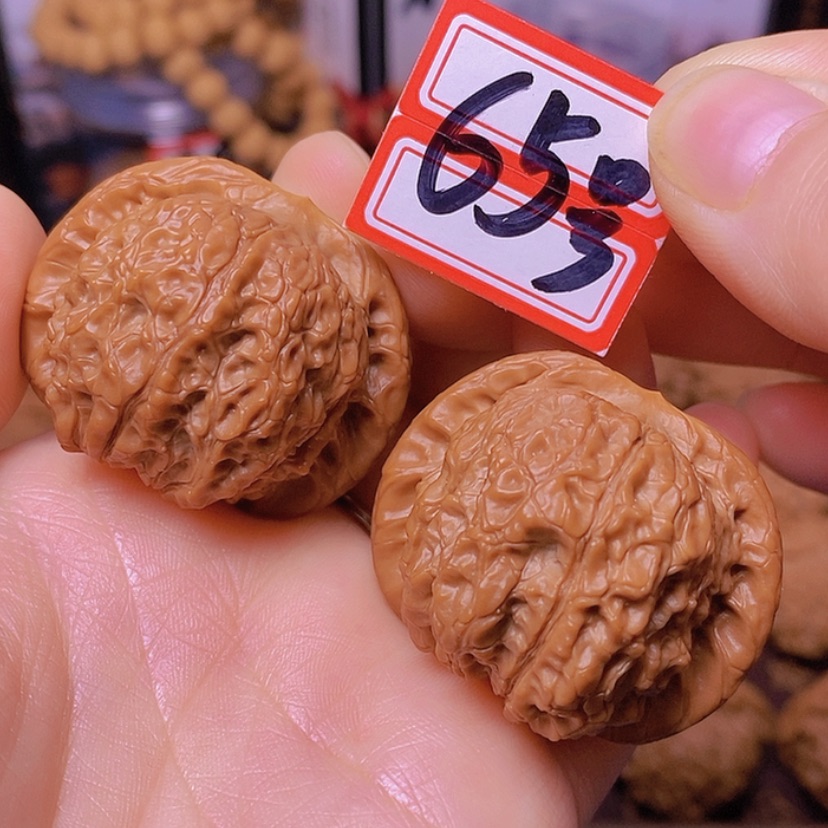 【闪购商品】文玩核桃把件40血麒麟