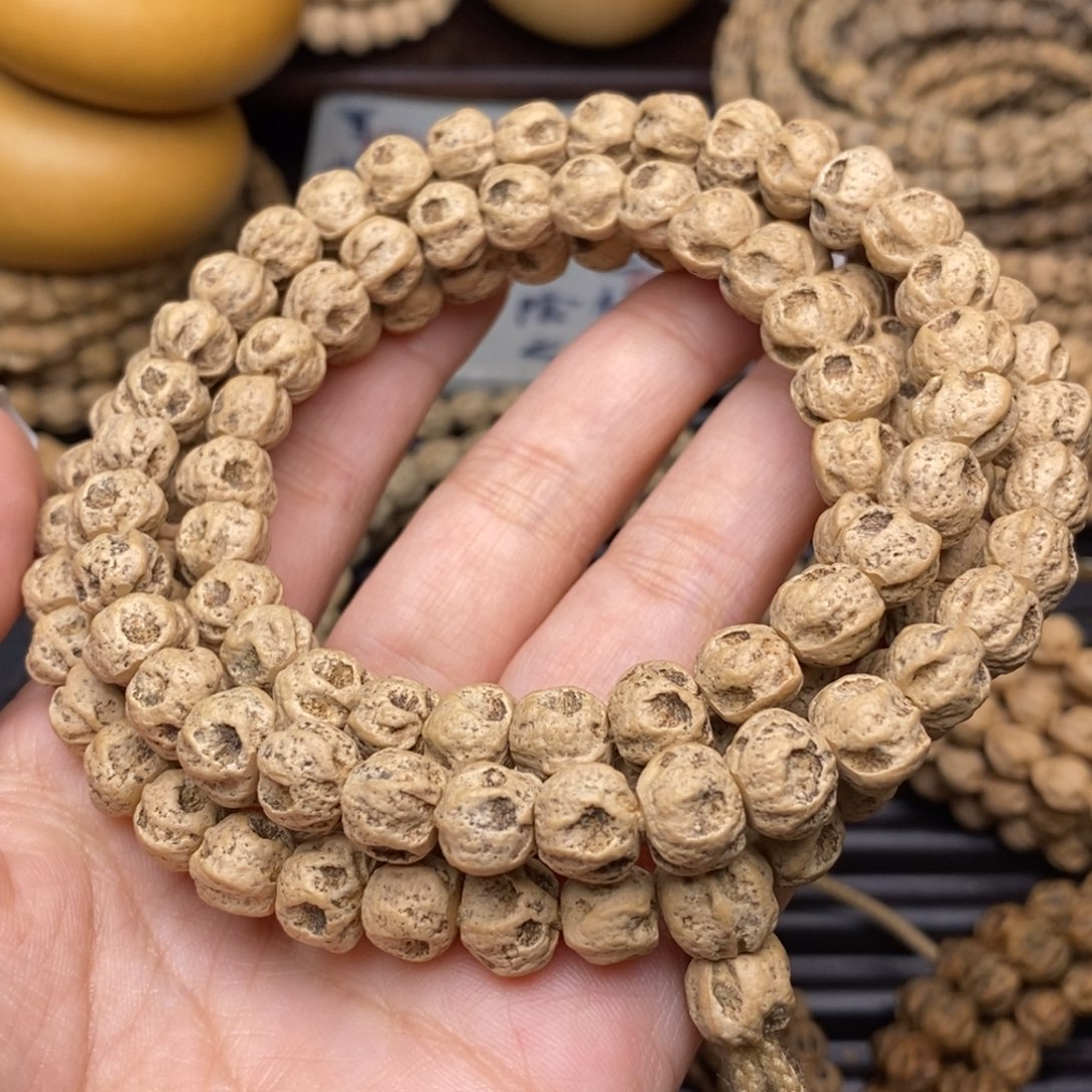 柏香籽/百香籽吊坠卢*长