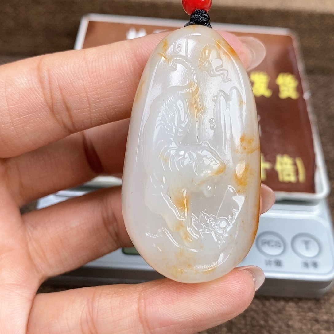 和田玉颈饰未镶嵌