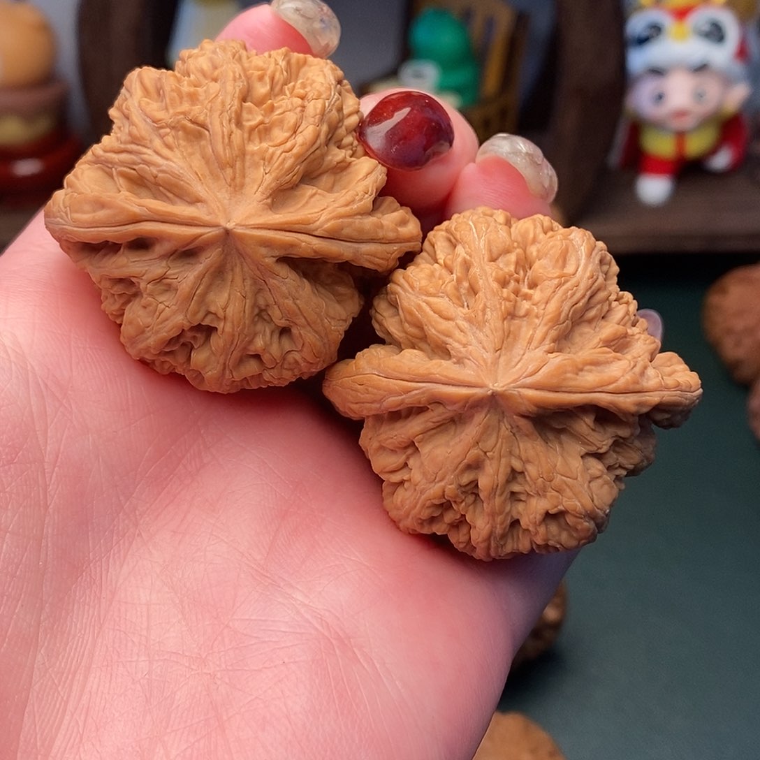 文玩核桃吊坠44球筋全品