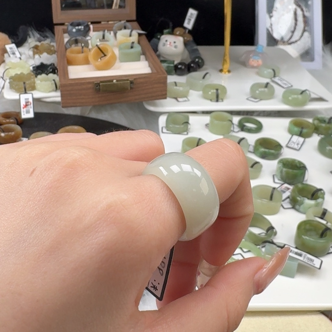 和田玉未镶嵌戒指o96冰晴馒头18.3