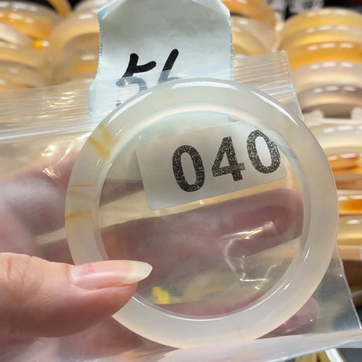 玛瑙/玉髓未镶嵌手镯