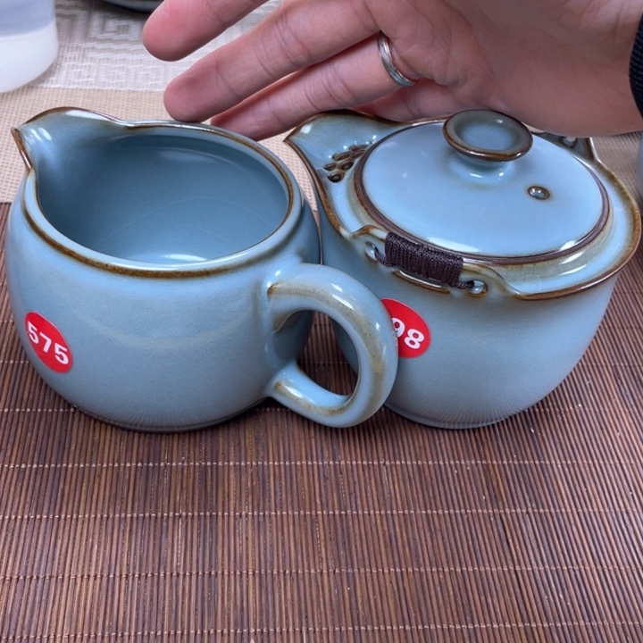 瓷片。。。。。。。。。。。。。。。。。