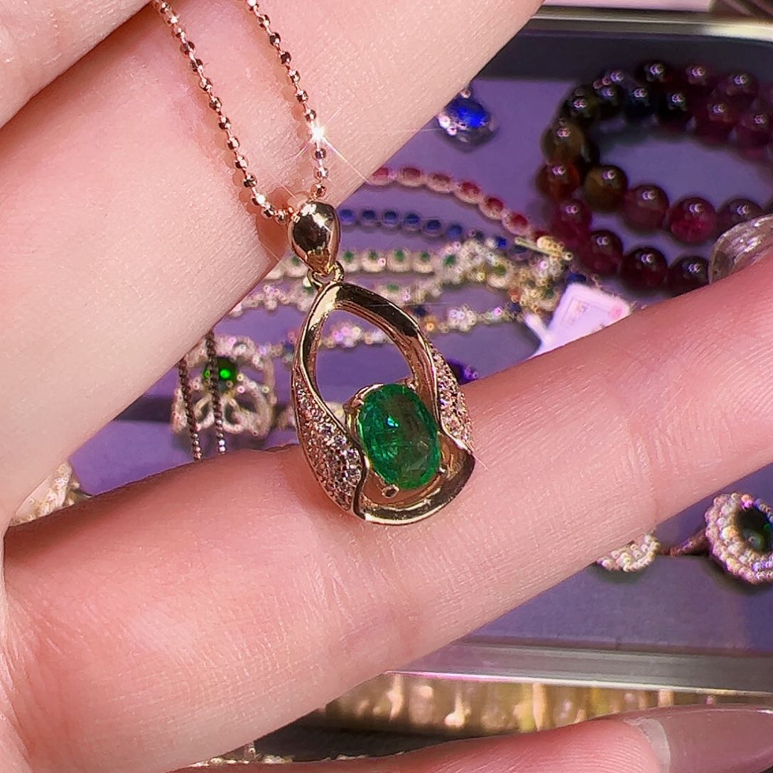 祖母绿吊坠银S925镶嵌