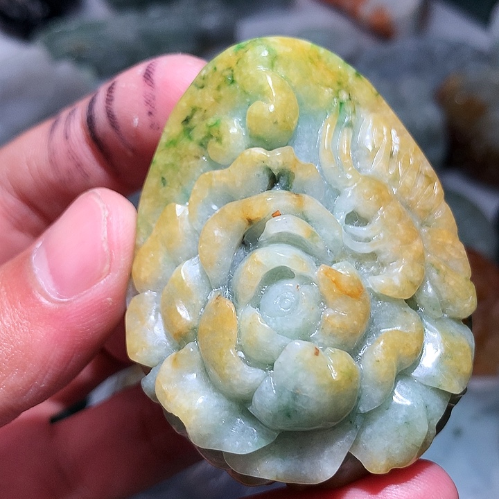 翡翠未镶嵌颈饰保真天然a货翡翠