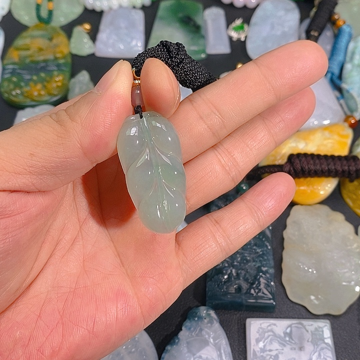 颈饰未镶嵌翡翠007