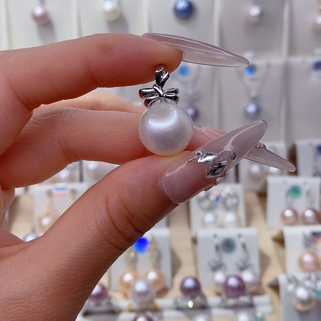 淡水珍珠未镶嵌吊坠(赠链)