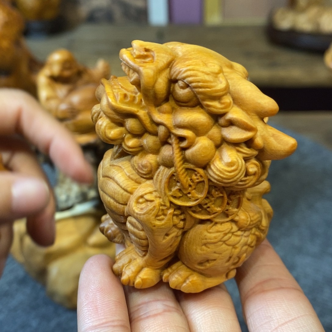 柏木（崖柏）崖柏。 