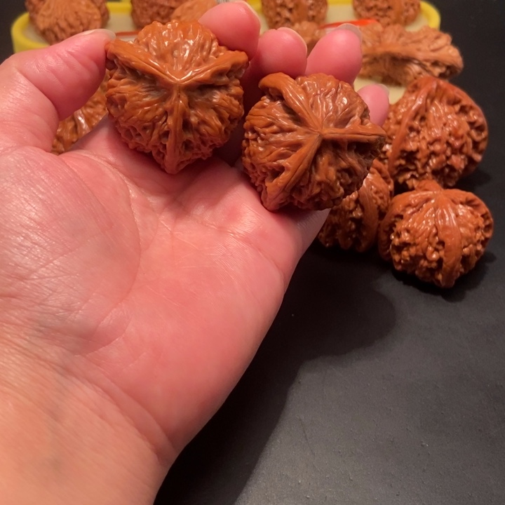 文玩核桃把件一****森工艺