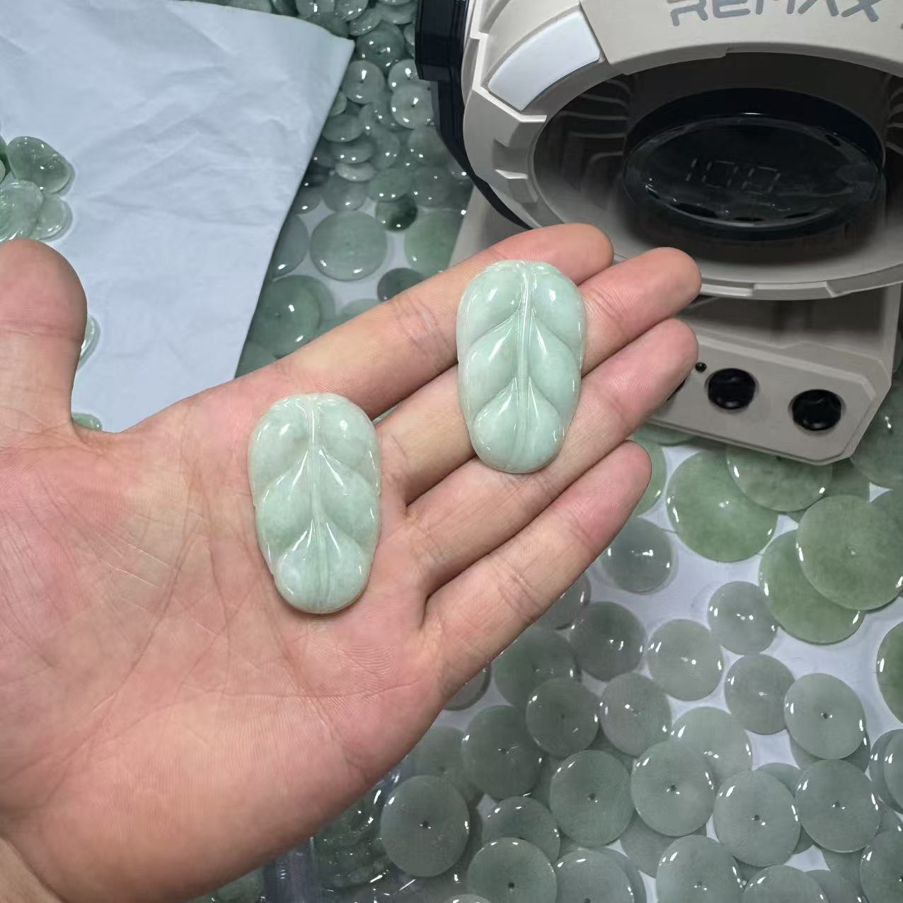 天然A货翡翠树叶吊坠-d308-多样性发一 假一赔三