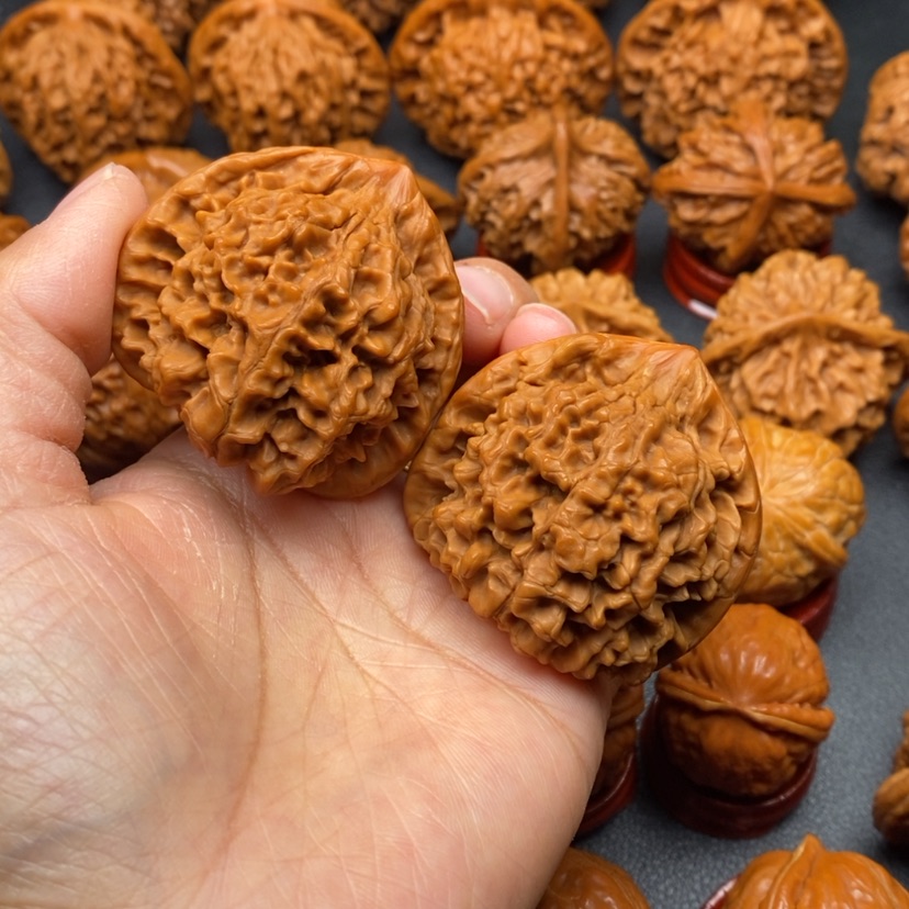 【闪购商品】文玩核桃把件45官帽