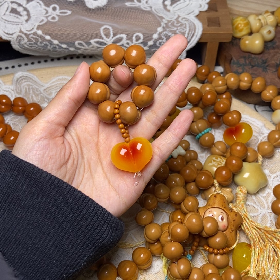 猴头核桃吊坠屁桃卡15